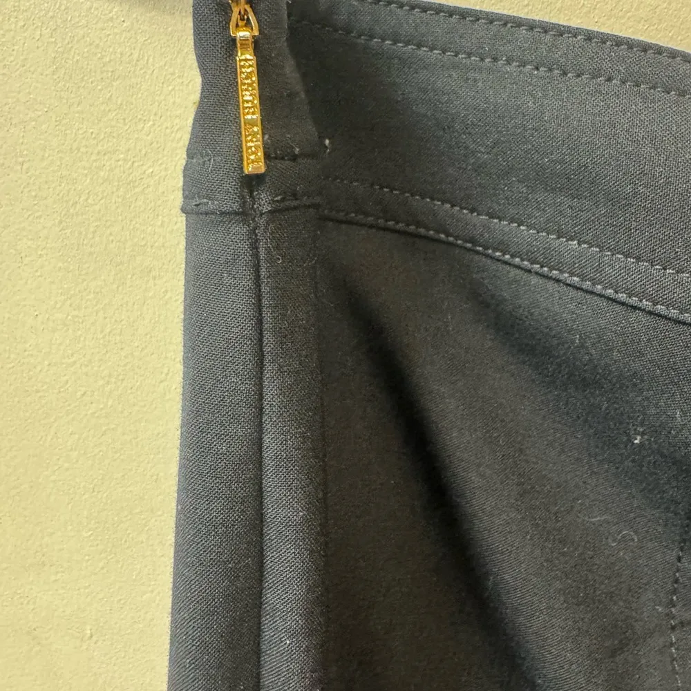 Tory Burch Navy Blue Women's Pants Ankle Size 4 perfect condition, zero flaws - Image 4