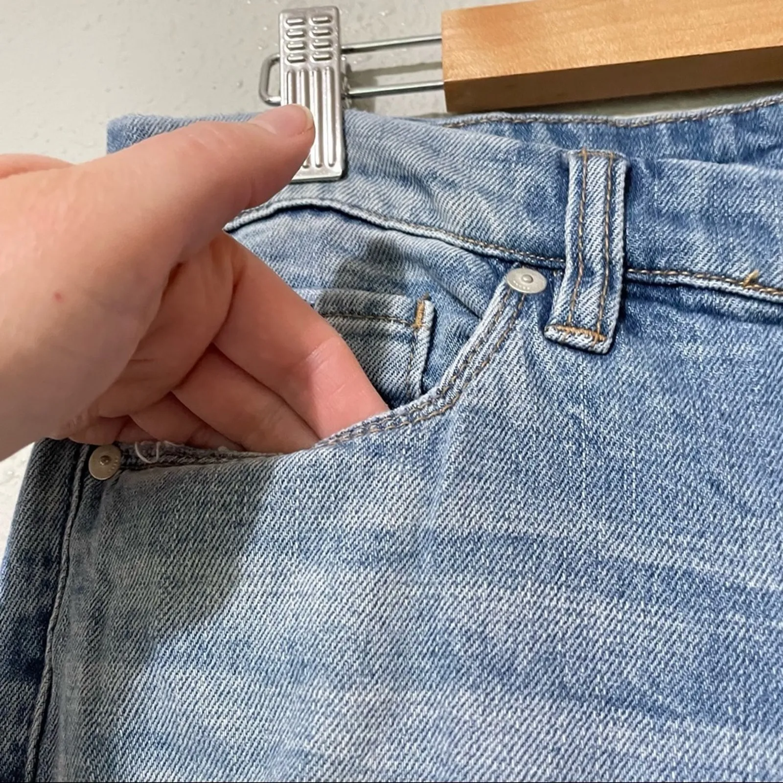 Blank NYC Light Wash High Rise Distressed Skinny Jeans Womens 26 Blue Zip Fly - Image 9