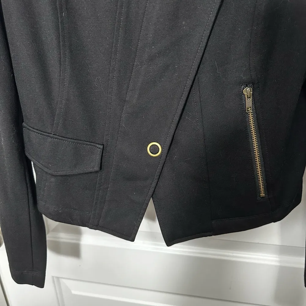 Cabi Black Asymmetrical Rayon/Nylon/Spandex Jacket Size Medium - Image 3