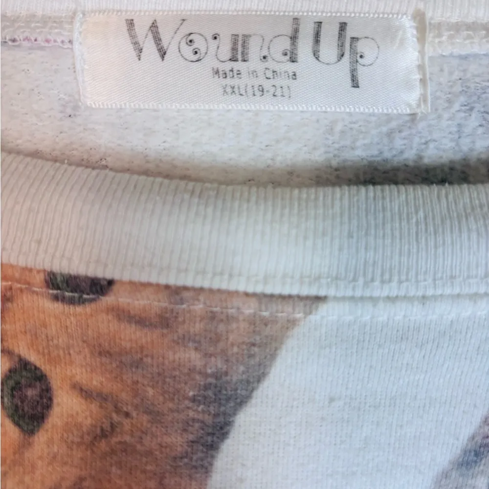 COPY - Oversized Cat Print Sweatshirt size Large - Image 4