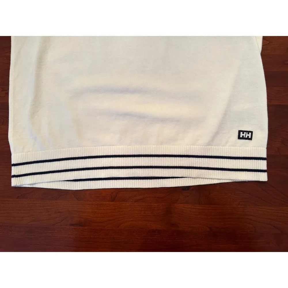 Helly Hansen Large Women’s White Sweater with Navy Blue Stripe on The cuff - Image 6