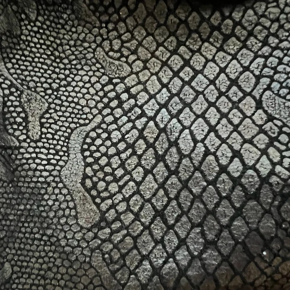 Chicos faux leather/suede embellished handbag. - Image 7