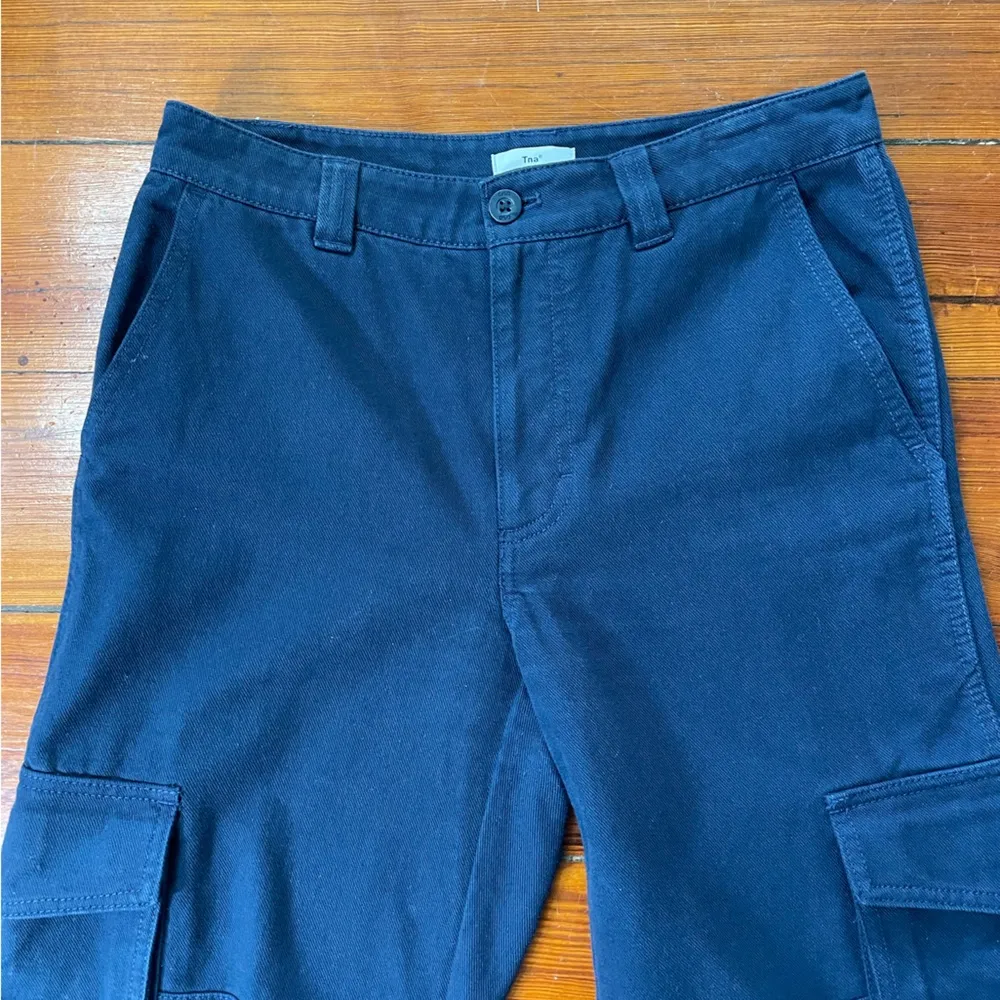 Aritzia  TNA Corbett Slouchy Cargo Work Wear Trooper Wash Pants  Womens Sz 6 - Image 6