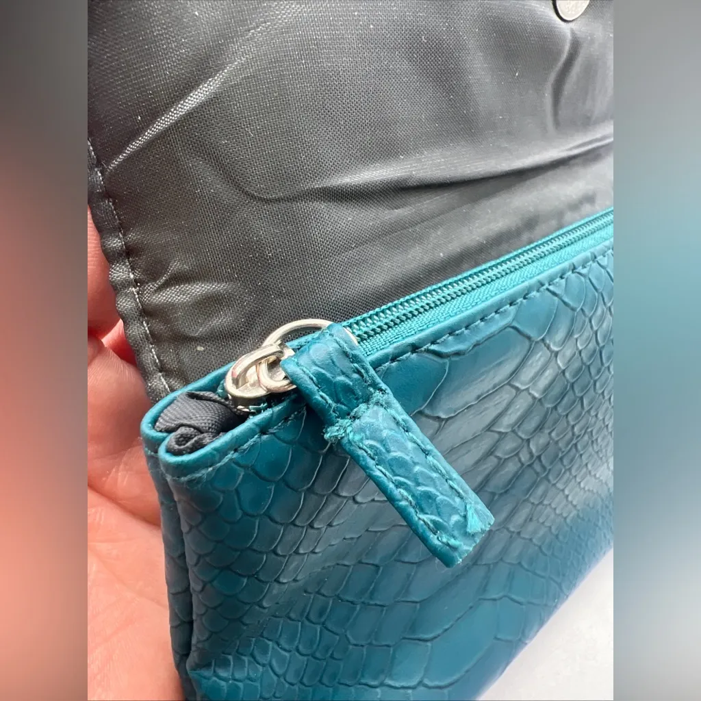 Vintage Merle Norman Cosmetic Bag Turquoise Faux Snake Skin Vegan Blue - Image 8