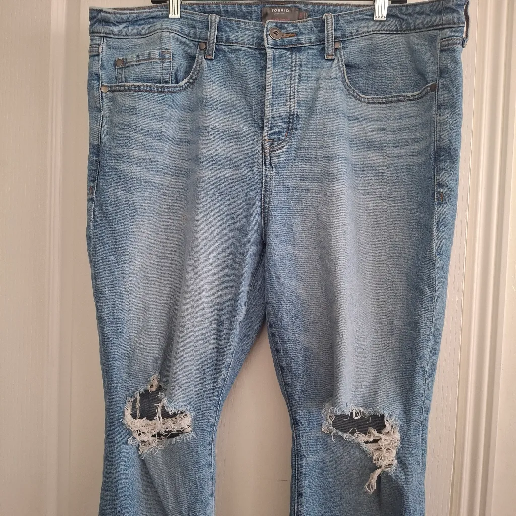 Torrid Sz 16R Distressed Blue Women's Jeans - Image 7