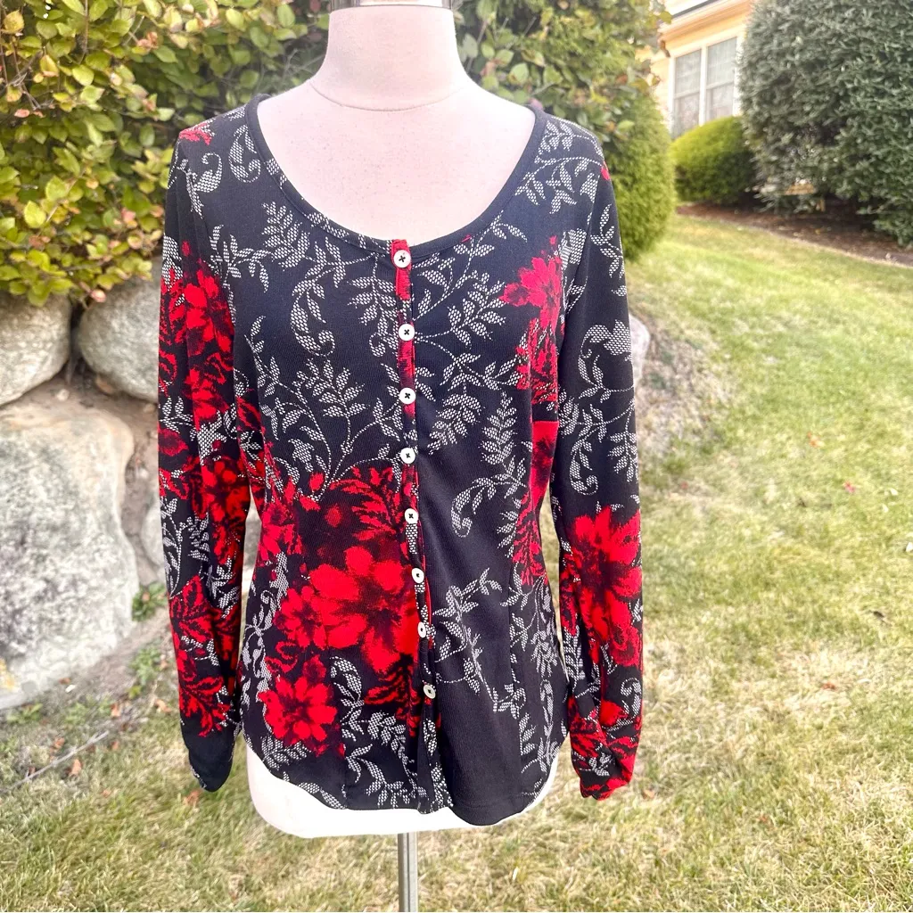 VENUS Red and Black Buttoned Long Sleeve Top - Image 5