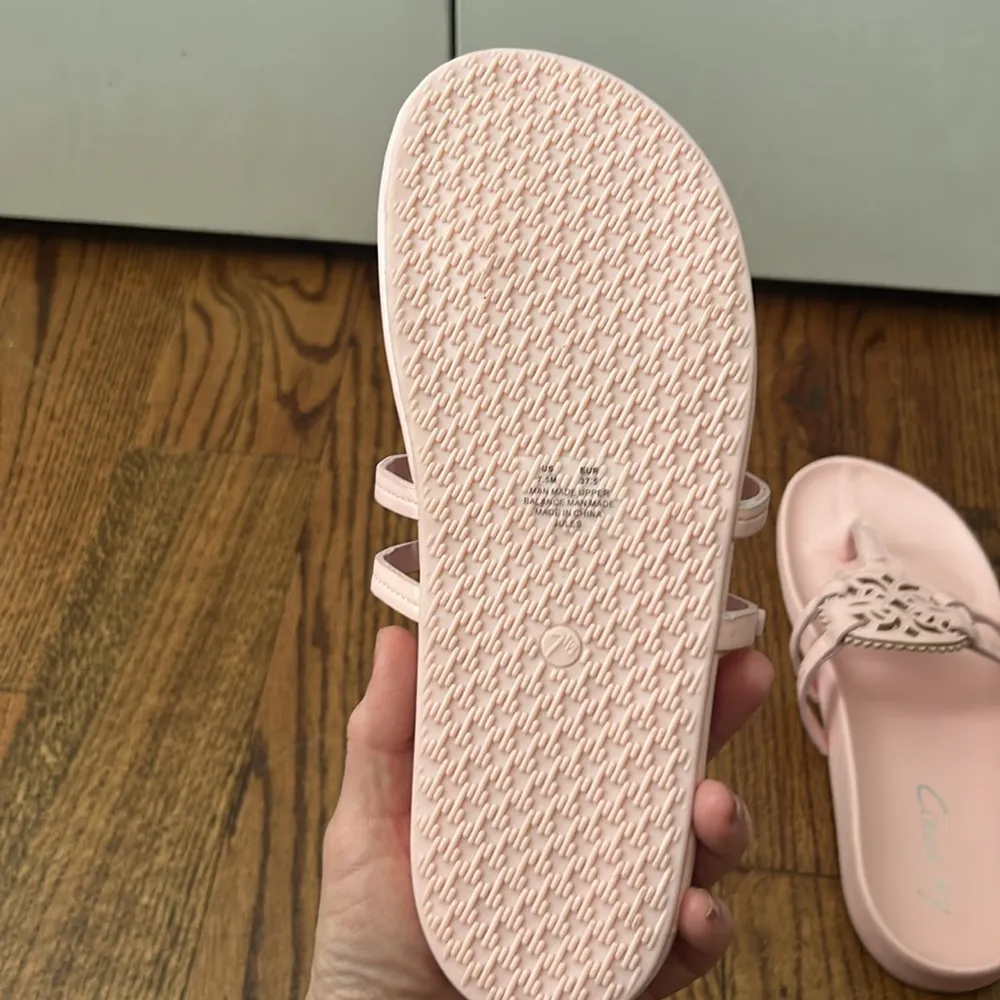 CIRCUS BY SAM EDELMAN Jules Medallion Footbed Sandals Size 7.5 New without Box - Image 5