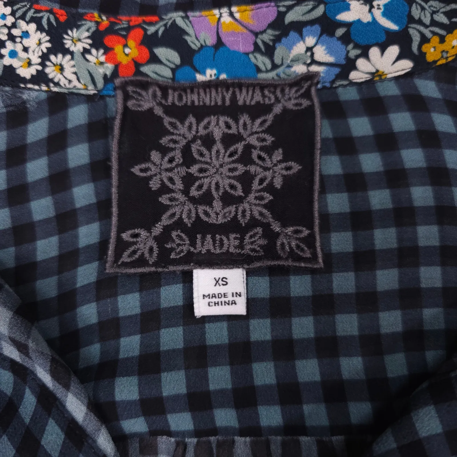 Jade by Johnny Was Jetta Button Down Top Gingham Plaid Sz Extra Small - Image 5