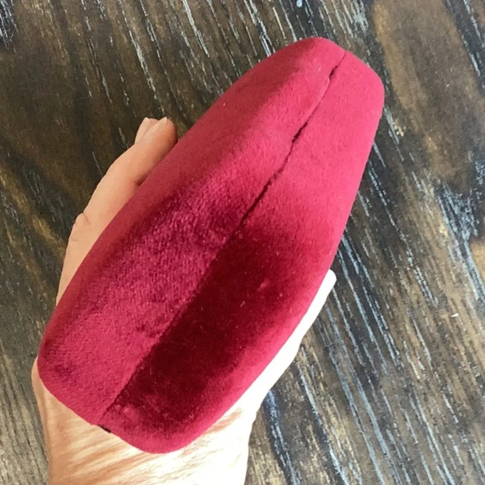 Gucci  Velvet Glasses Case NWOT - Image 8