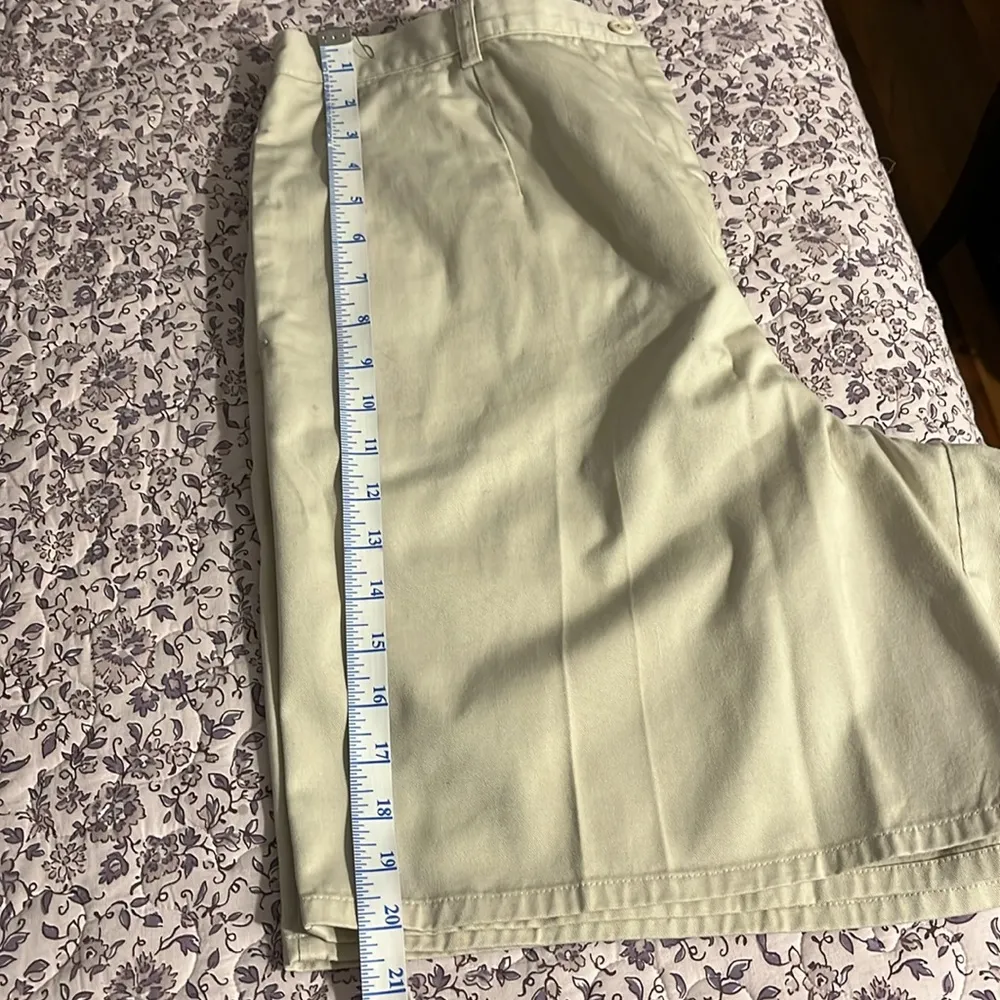 Pendleton  Cream Chino Shorts - Image 5