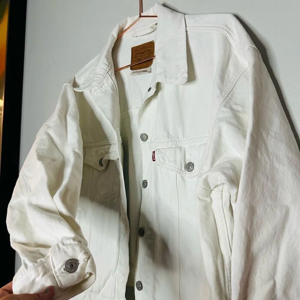 LEVIS Women’s White Silver Button Ex Boyfriend Denim Jacket Size Small - Image 5
