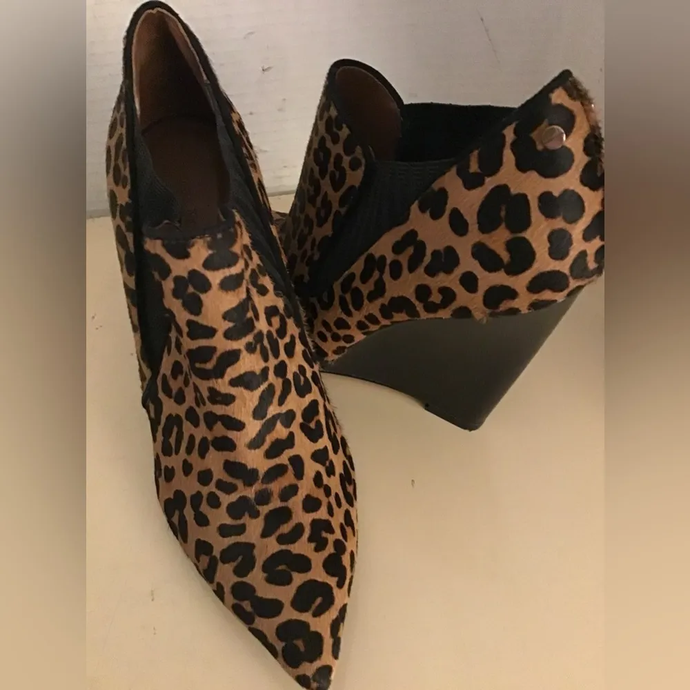 Rachel Roy women leopard print wedge Alexx boots US 6.5 - Image 3