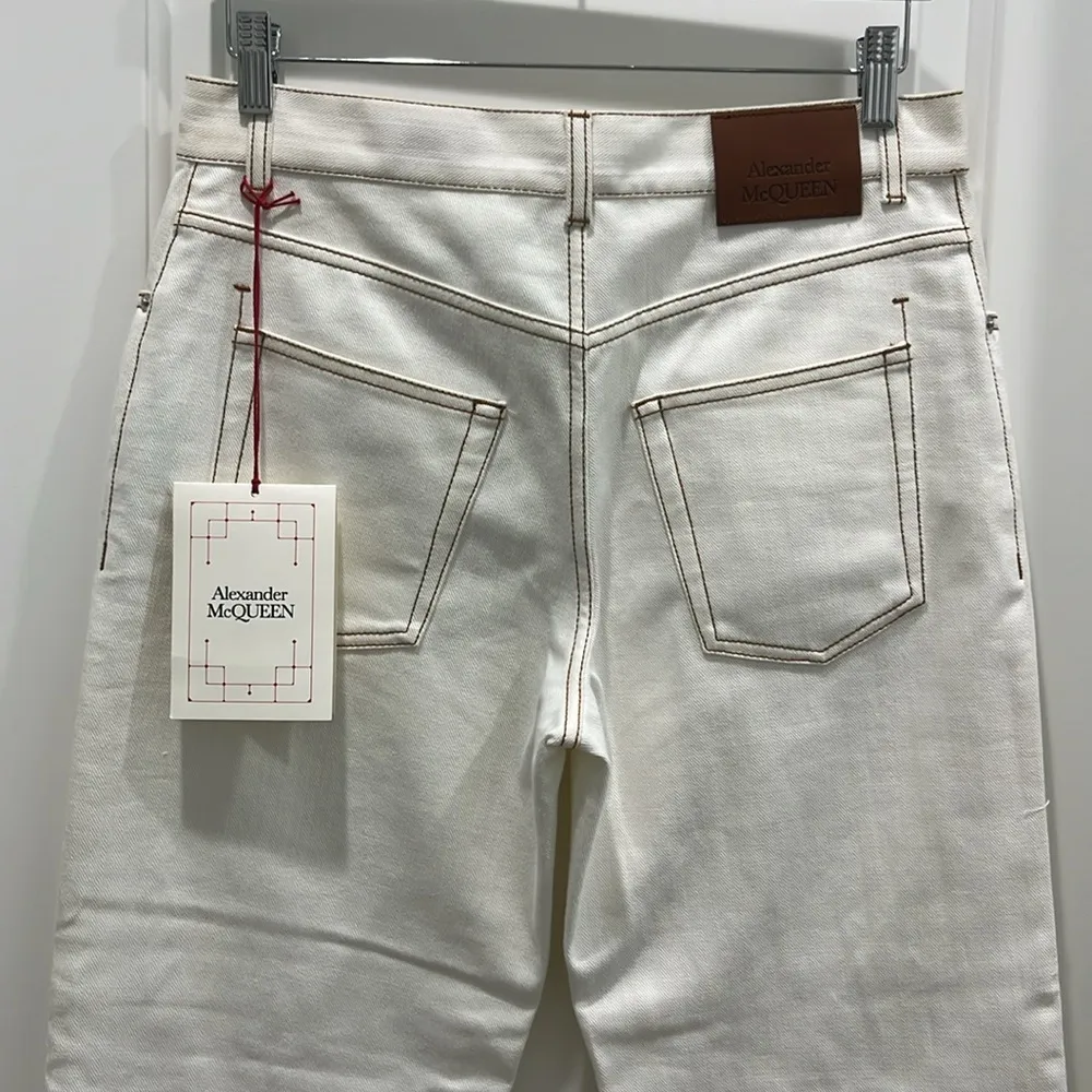 NWT Alexander McQueen White Straight Leg Denim Jeans Sz 28 - Image 9