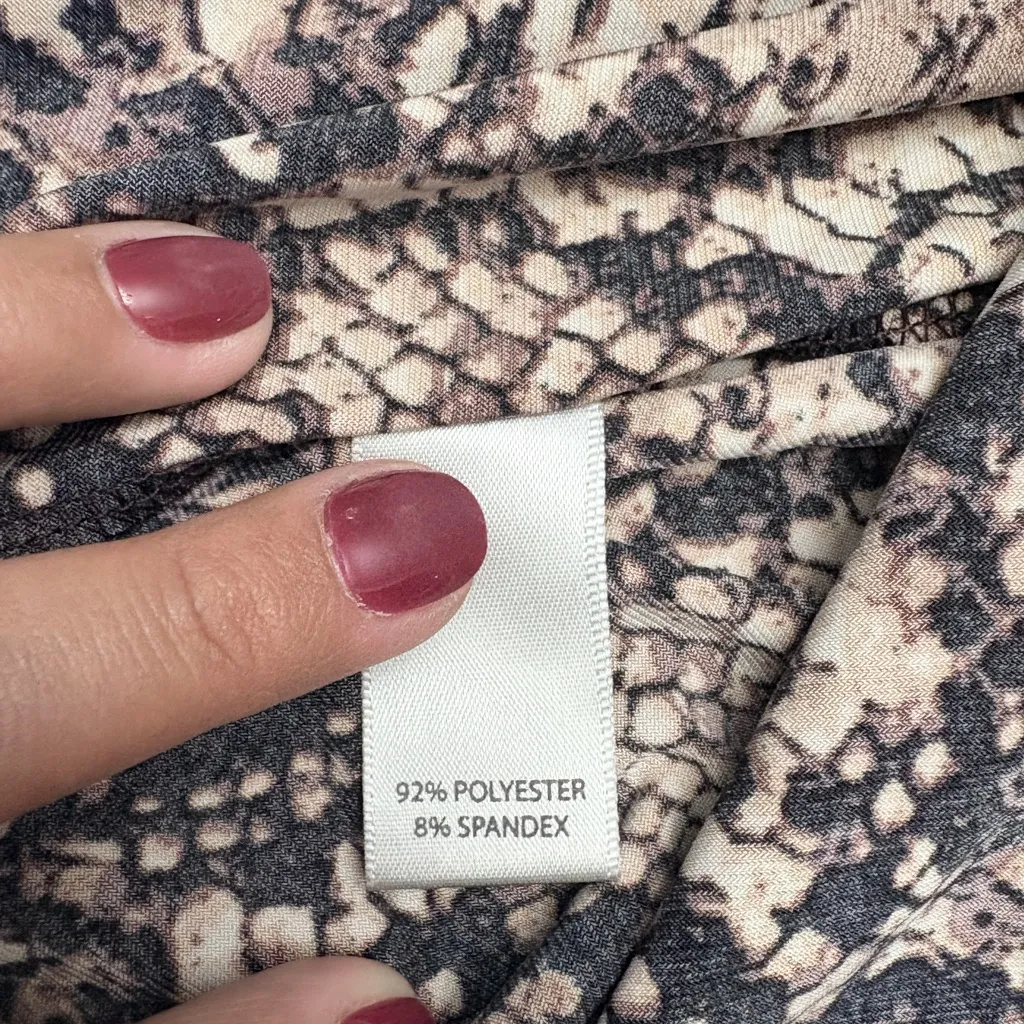 Avenue Brown and Cream animal print smocked flowy long sleeve mini dress Black Size XL - Image 7