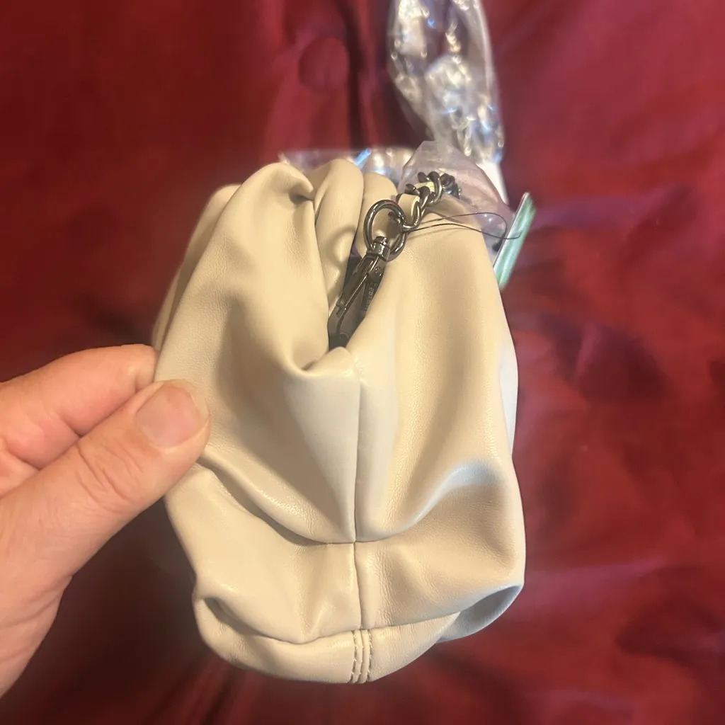 Badgley Mischka Bag - Image 6