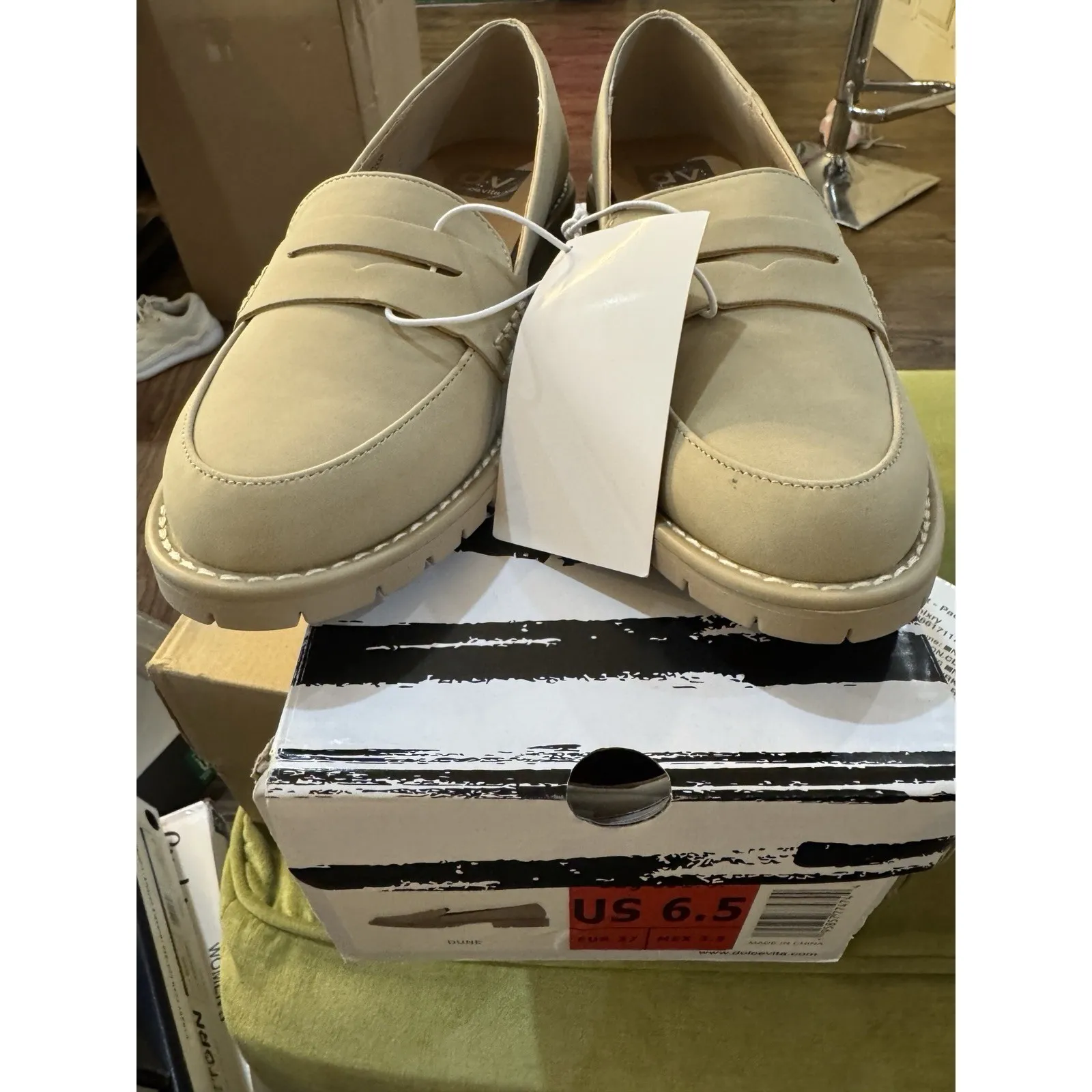 DV by Dolce Vita Women's Crisp Dune Loafers‎ Size 6.5 Lug Sole Penny Academia - Image 5