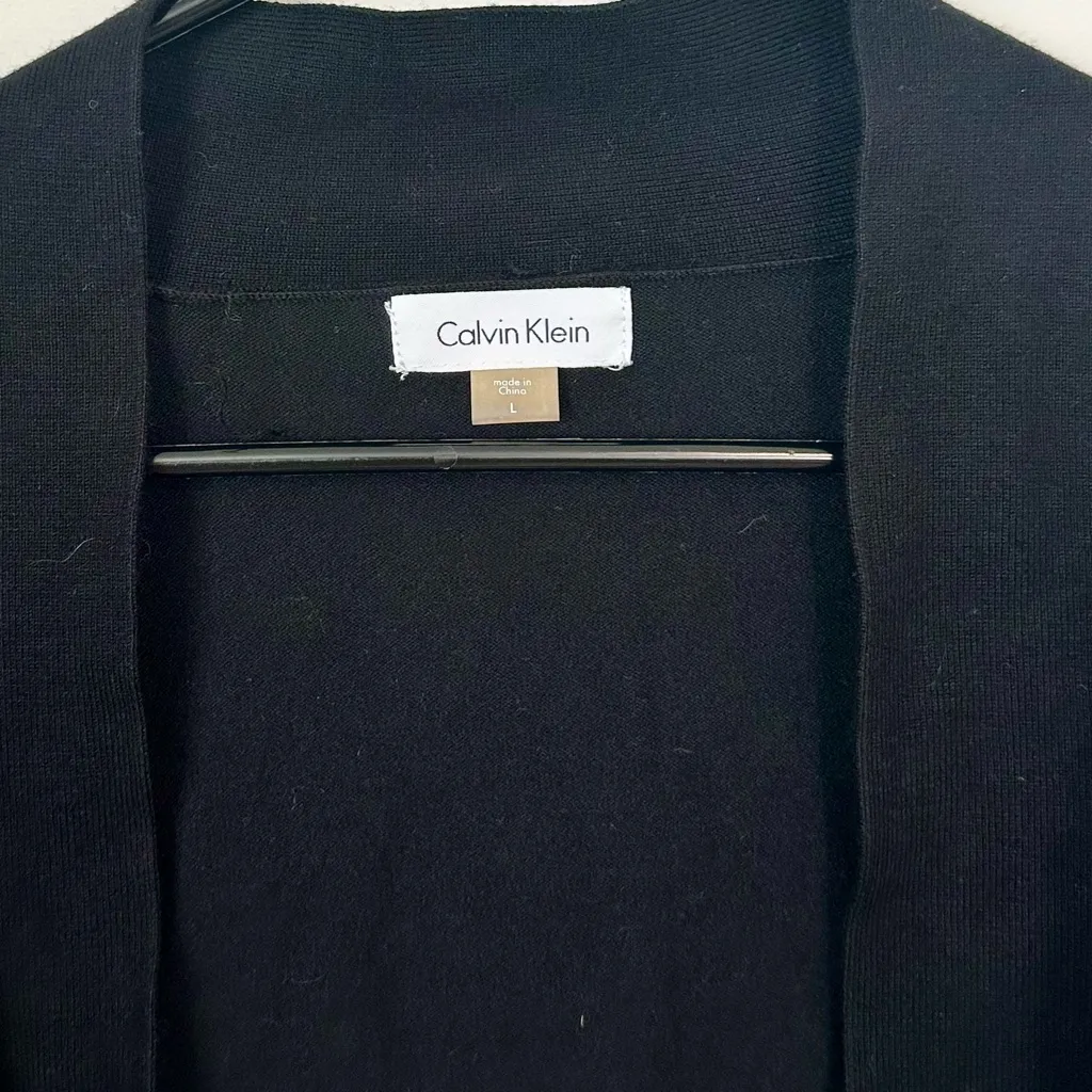 Calvin Klein Black Cropped Shrug Cardigan - Size: Large - Image 7