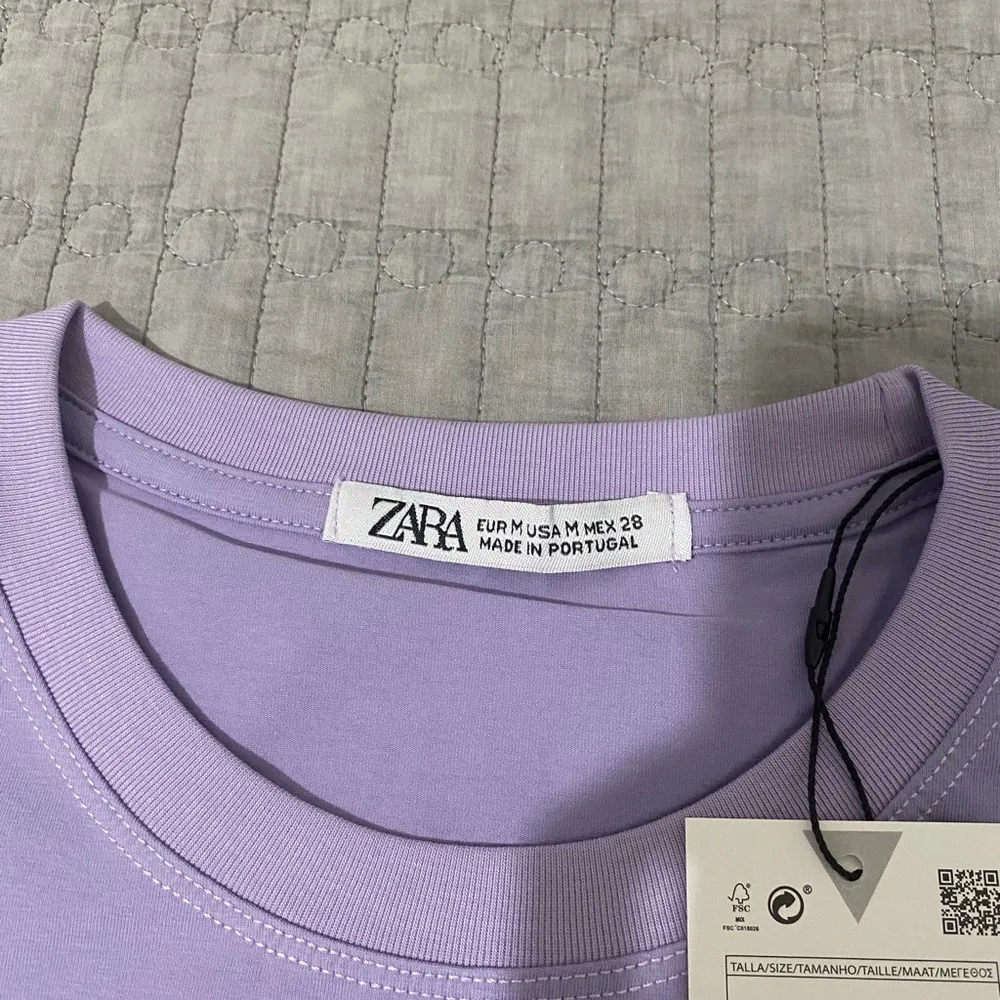 Zara Logo Short Sleeves T-Shirt - Image 4