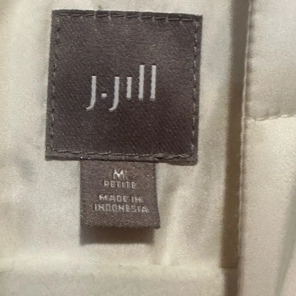 J.jill puffer vest size M in cream Size M - Image 3