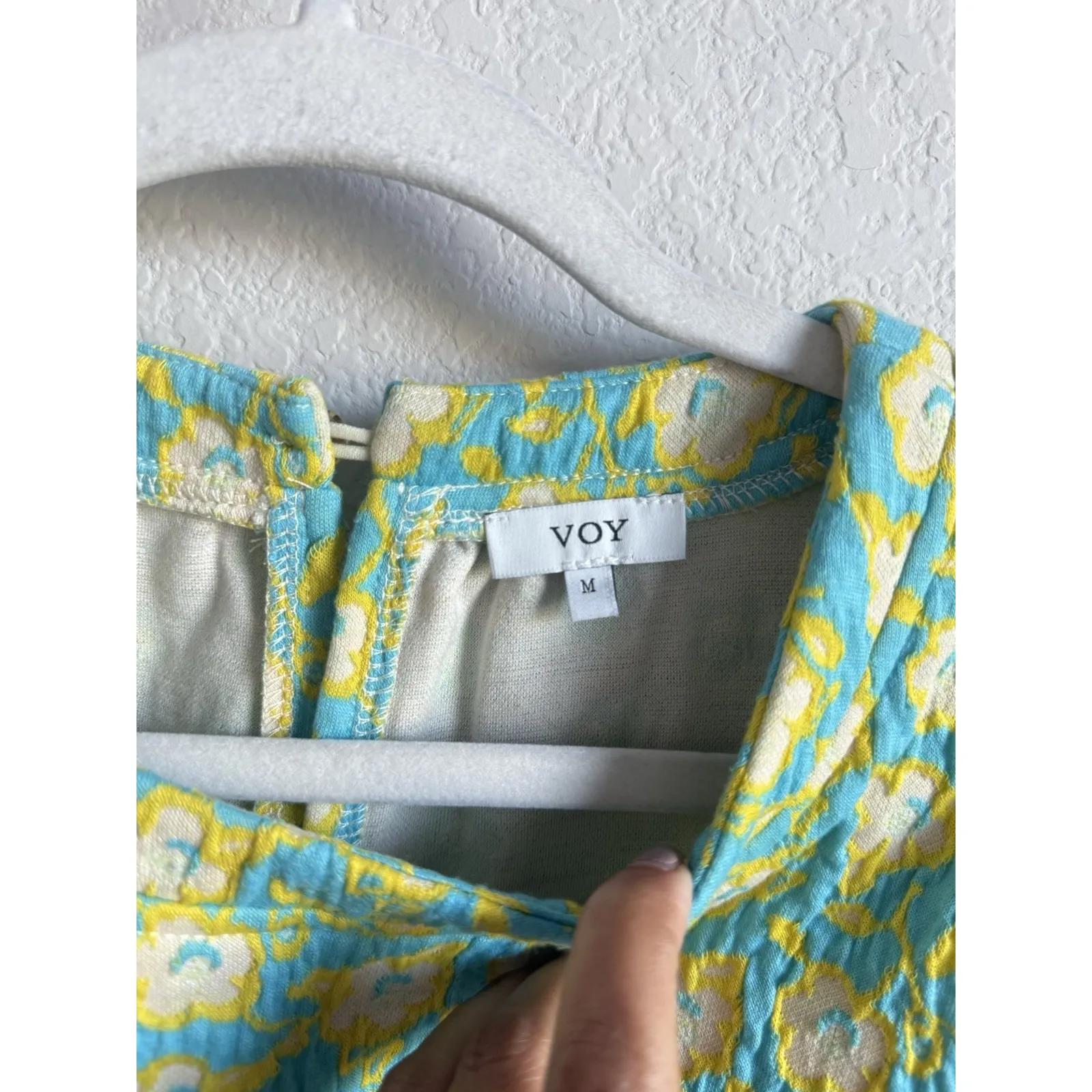 VOY Women's Textured Floral Blue Yellow Puff Sleeve Blouse Size M Casual‎ Chic - Image 10