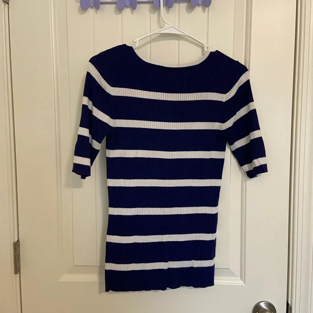 Express women’s blue striped stretchy thin knit sweater —‎ large - Image 5