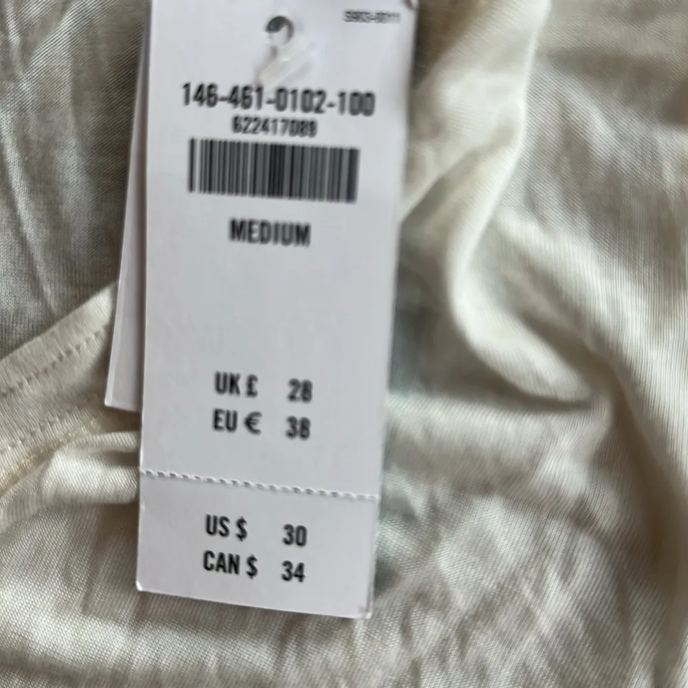 Abercrombie & Fitch nwt Cream V-Neck sleep to Text “I’d rather be in bed” M $30 - Image 4