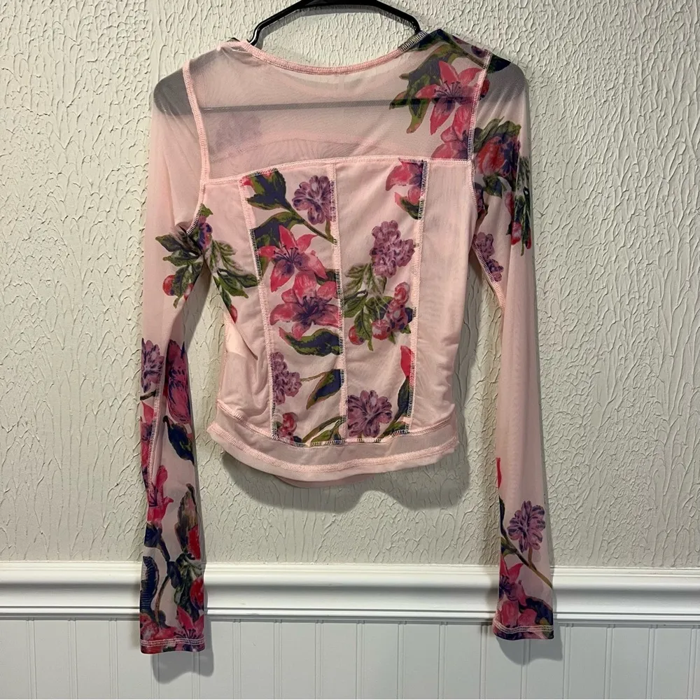 Free People Betty’s Garden Pink Combo Floral Long Sleeve Top size small - Image 9