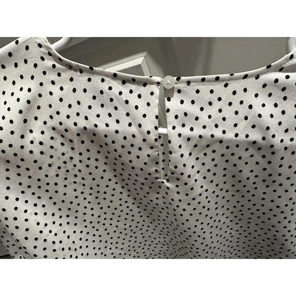 Women’s Karl Lagerfeld Black & White Polka Dot Shirt Flowy Top Size SMALL - Image 4