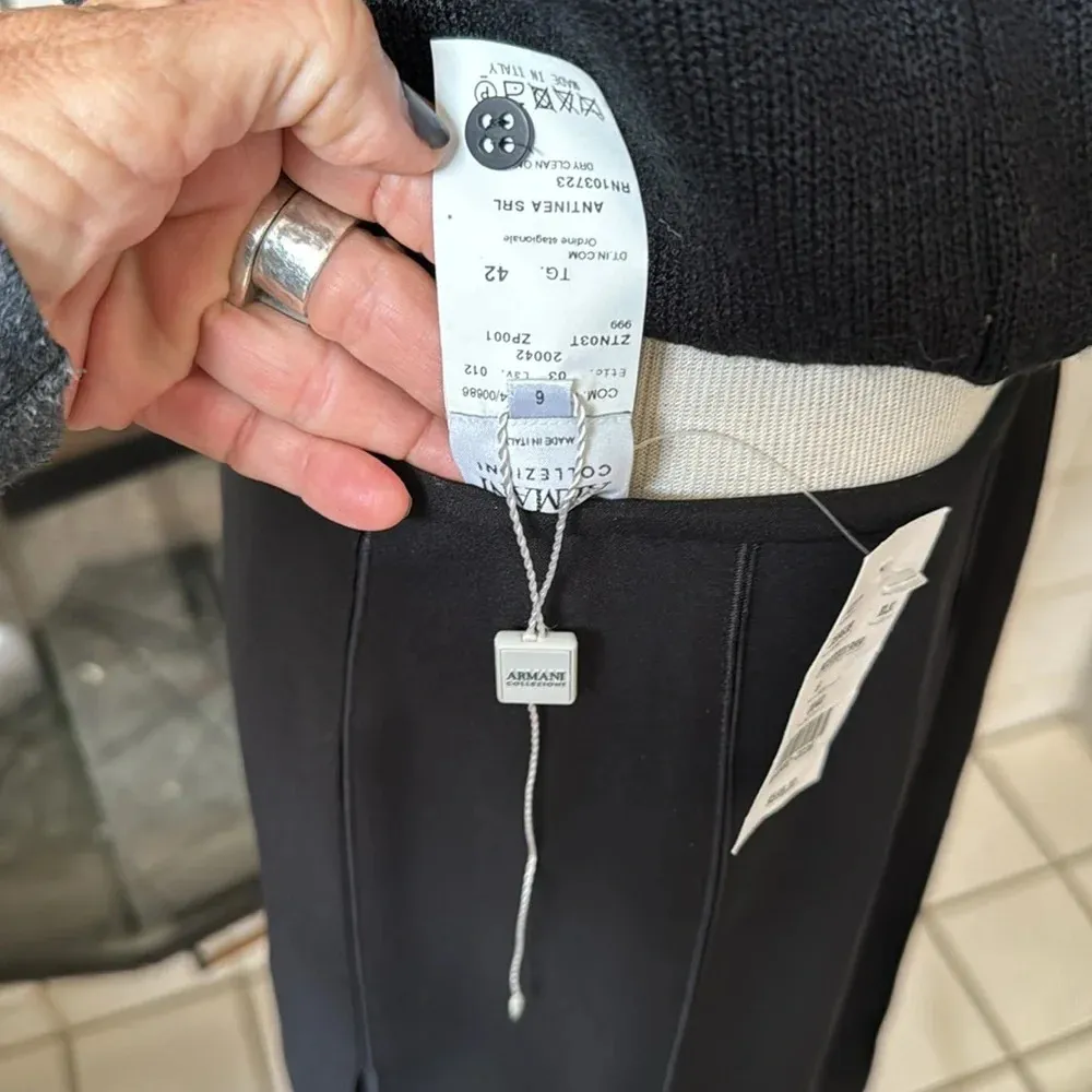 RARE. Armani NWT silk blend split panel skirt NWT size 6 black - Image 5