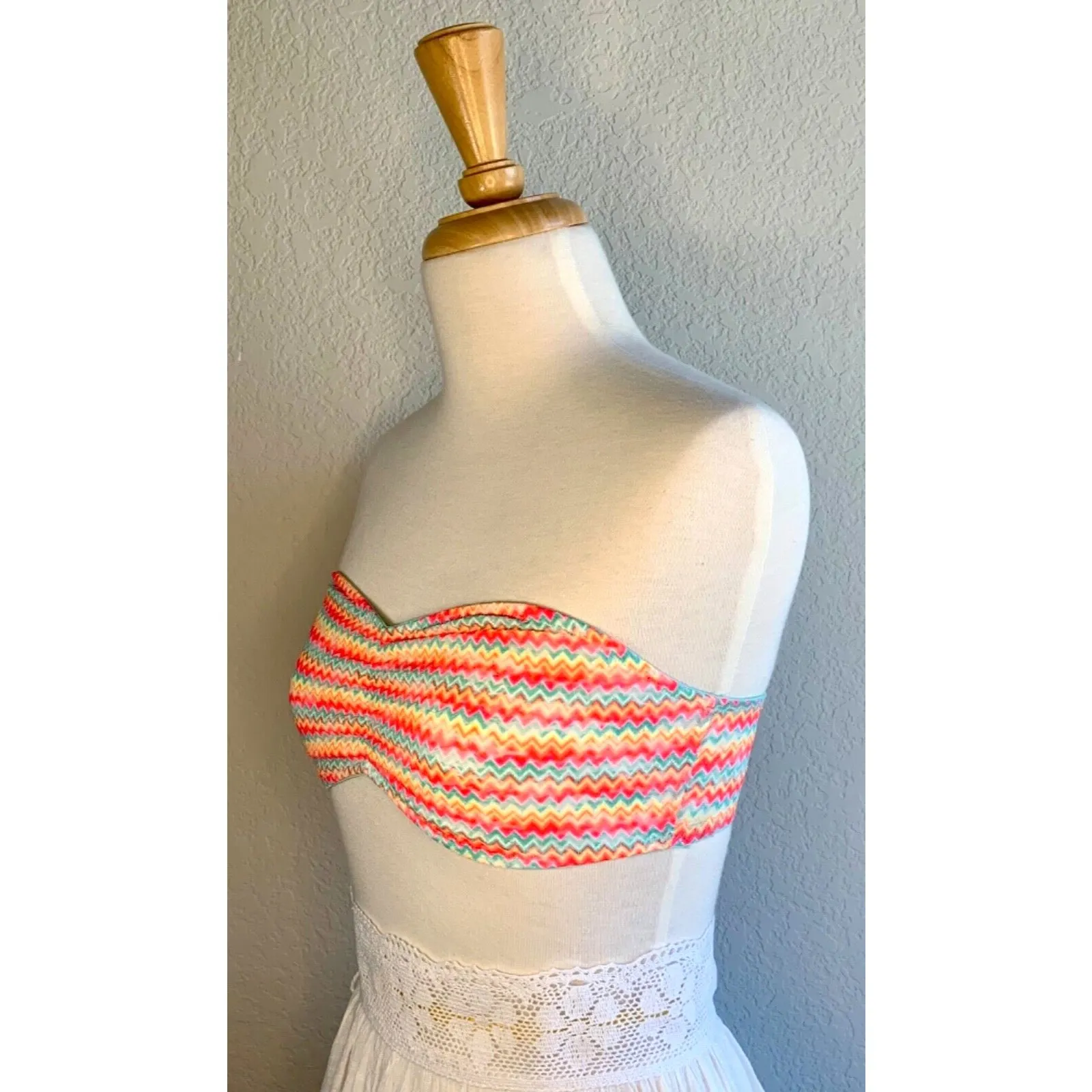 Victoria’s Secret PINK Bandeau Bra Lace Neon Chevron Womens Top Elastic Sz Small - Image 3