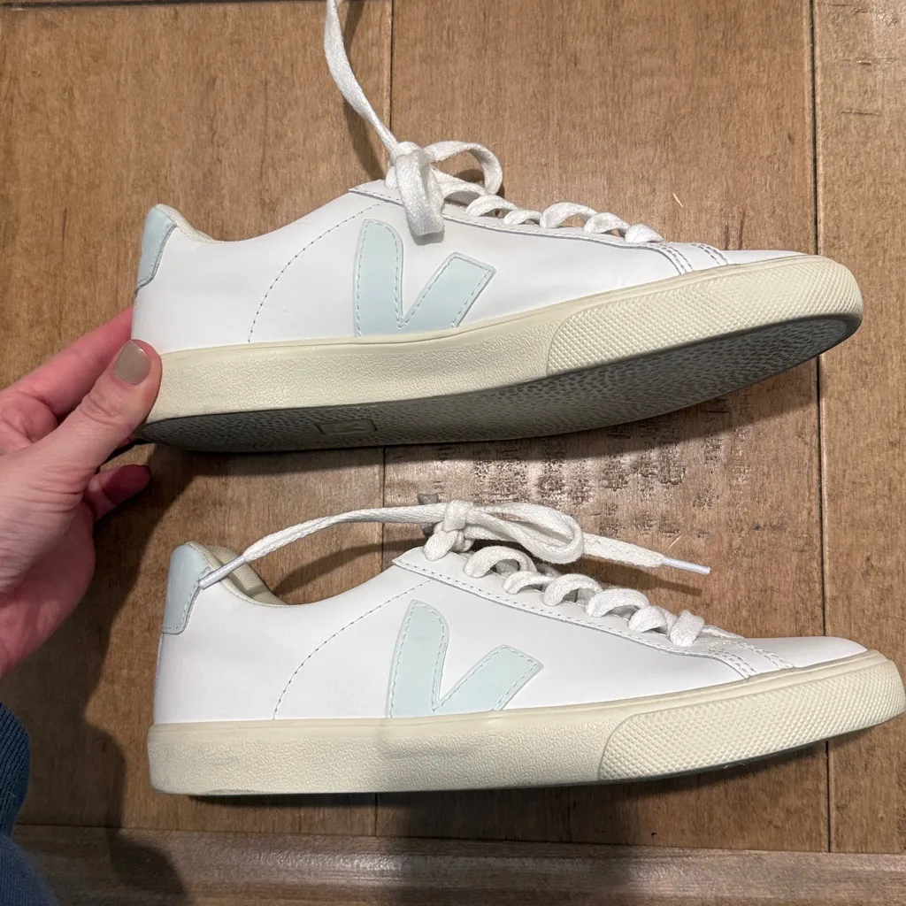 VEJA Womens Esplar Leather - White/Menthol - Image 4