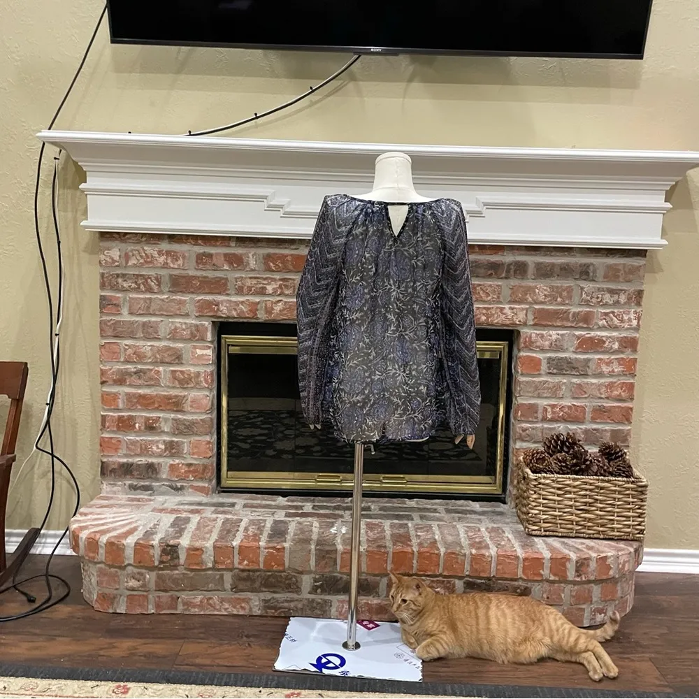 Lucky Brand navy blue ivy print sheer long sleeve top / S / Excellent condition - Image 9