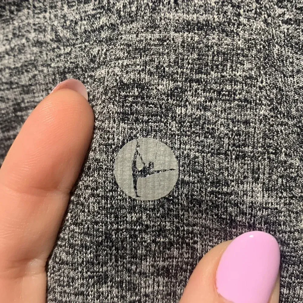 90 Degree by Reflex Gray Sports Bra Size XL - Image 4