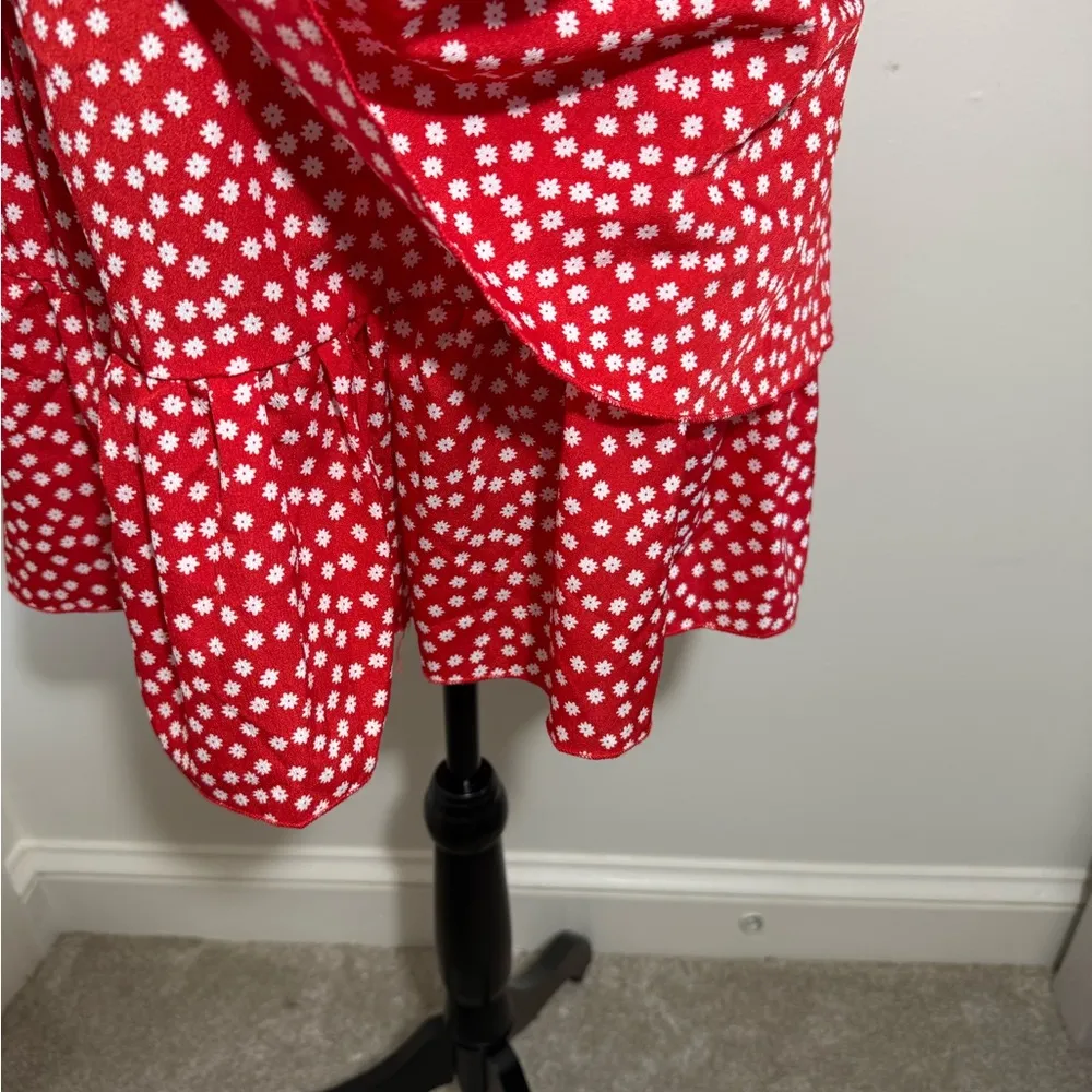 SheIn  Red Ruffled Skorts - Image 5