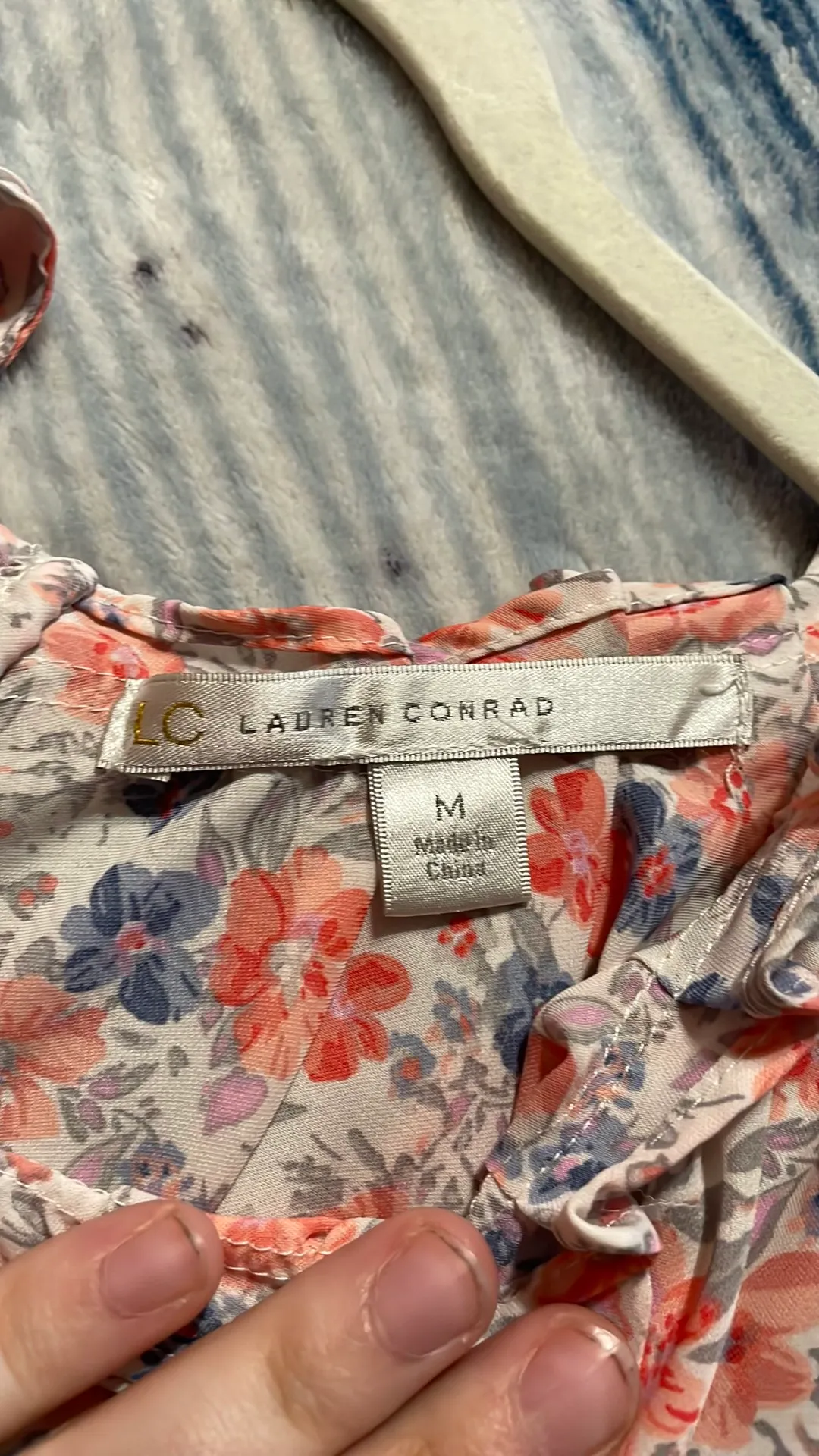Lauren Conrad Floral Blouse - Image 5