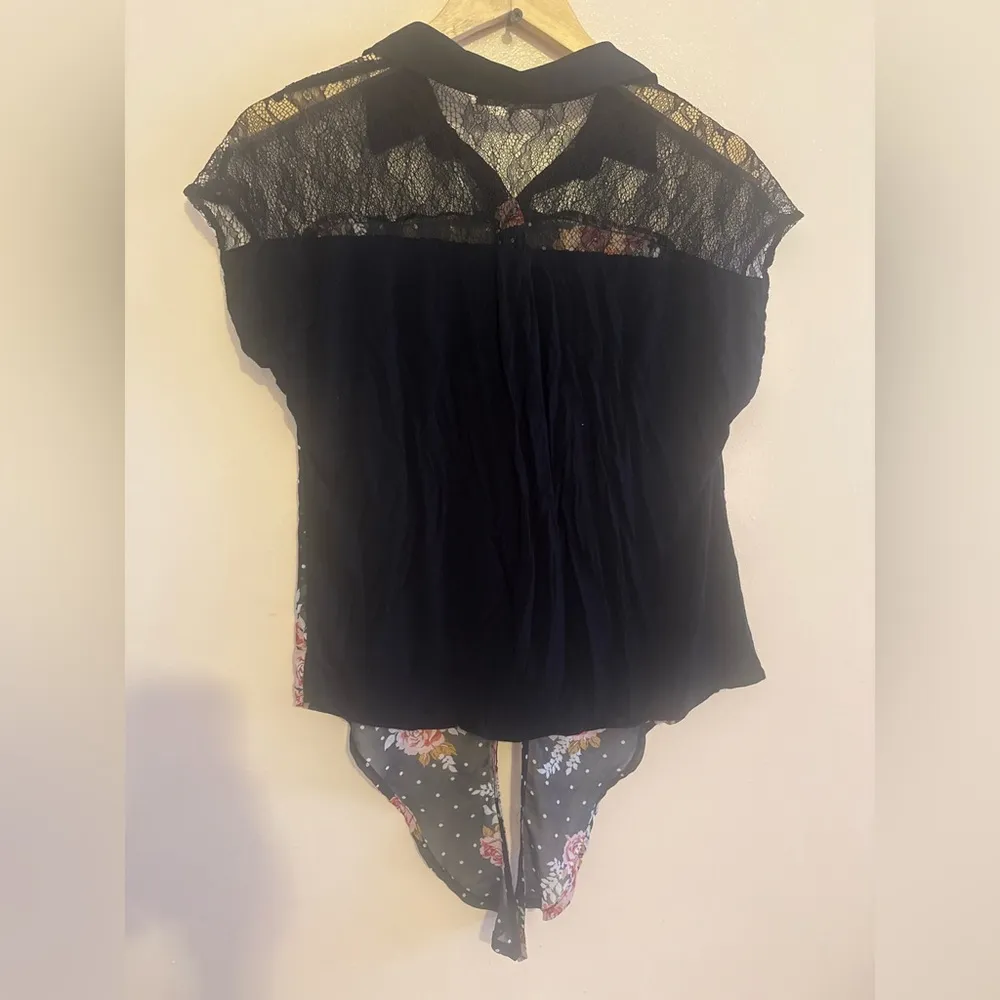 Top daniel rainn sleeveless black/flowery/ lace blouse S Button Down Floral - Image 5