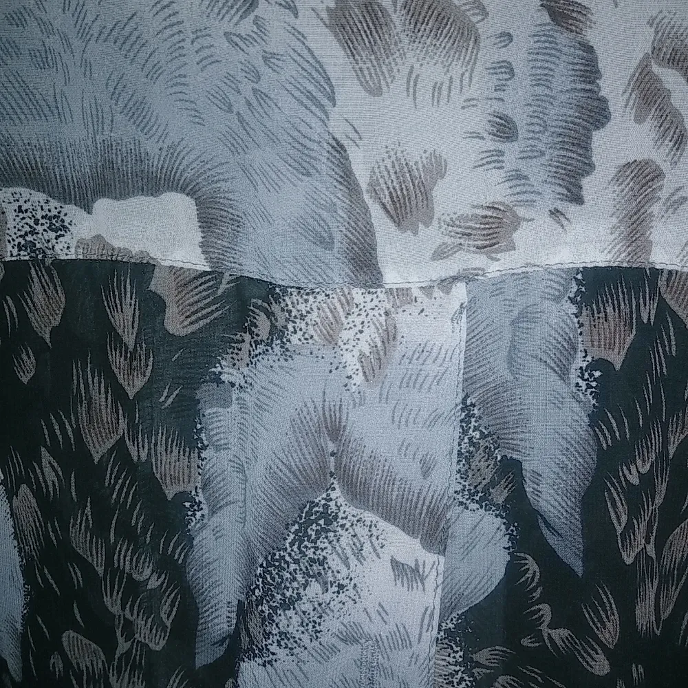 Poulie Collection XL Flowy Designer Tunic Asian Print Top in Gray Tan - Image 8