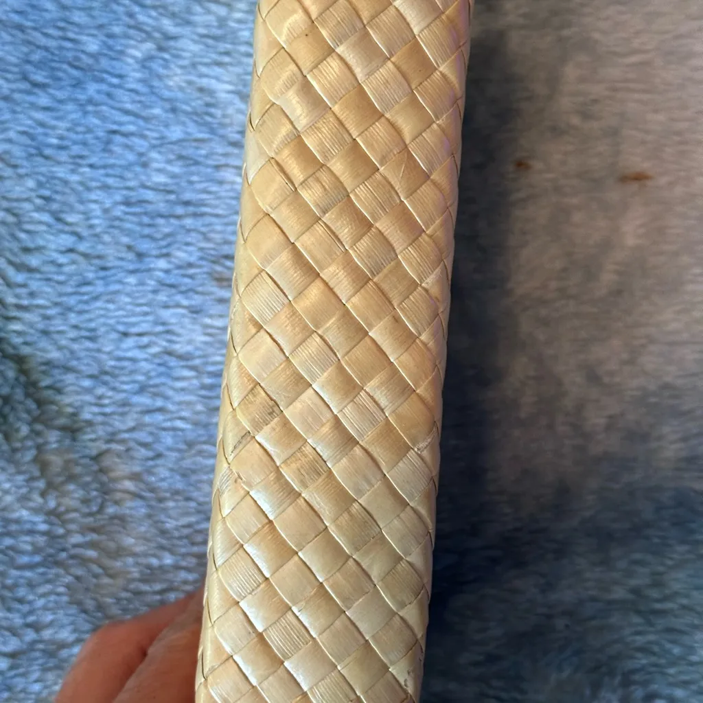 Honu Lauhala Clutch Makeup bag: Pūhala Woven Hawaiian Sea Turtle - Image 5