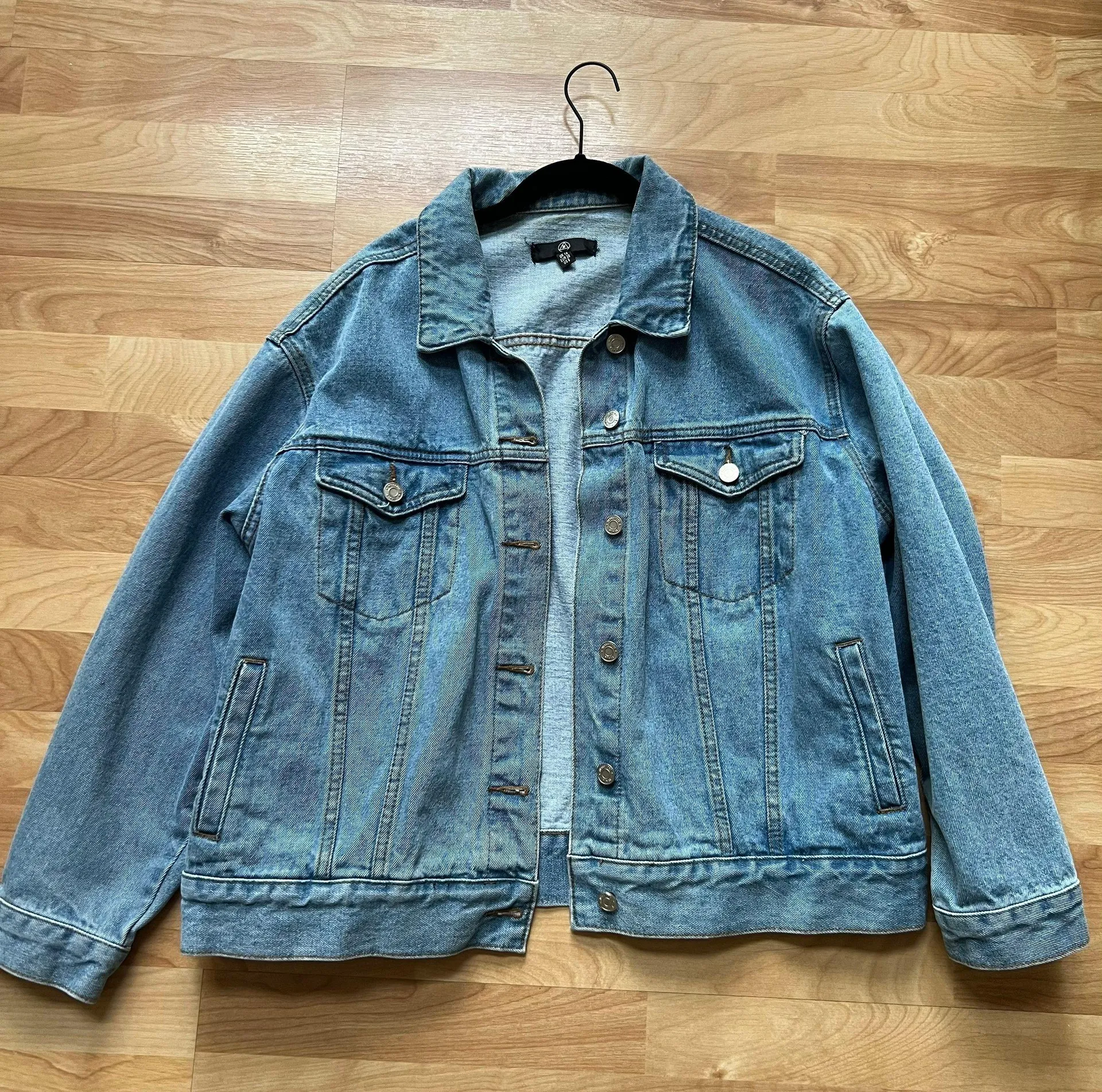 Missguided Oversized Denim Jacket - Image 2