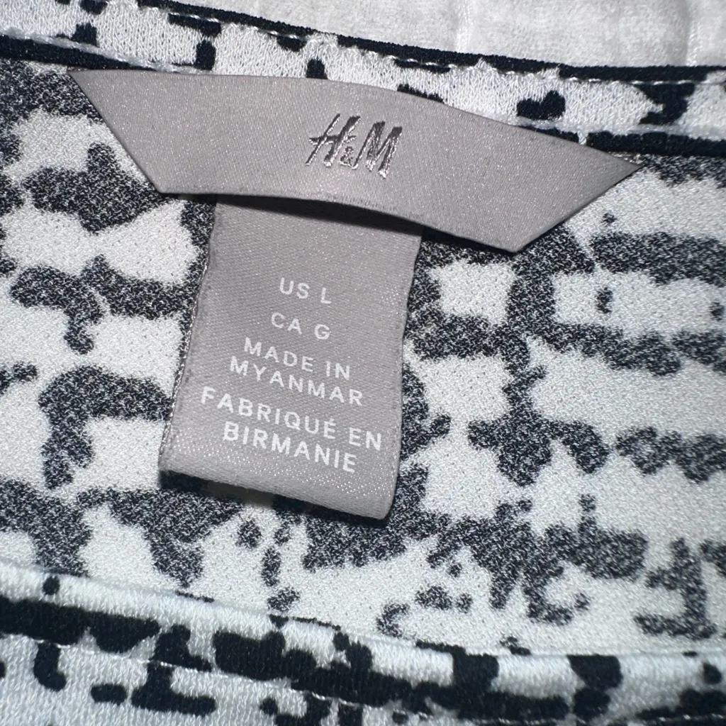 H&M Jersey Crepe Top Black and White Short Sleeve Shirt Blouse size Large - Image 5