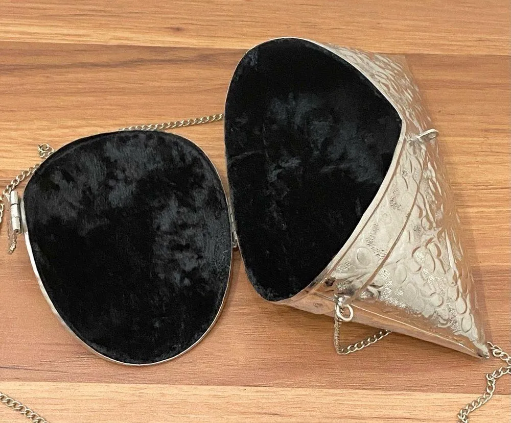 Vintage Silver - Image 11