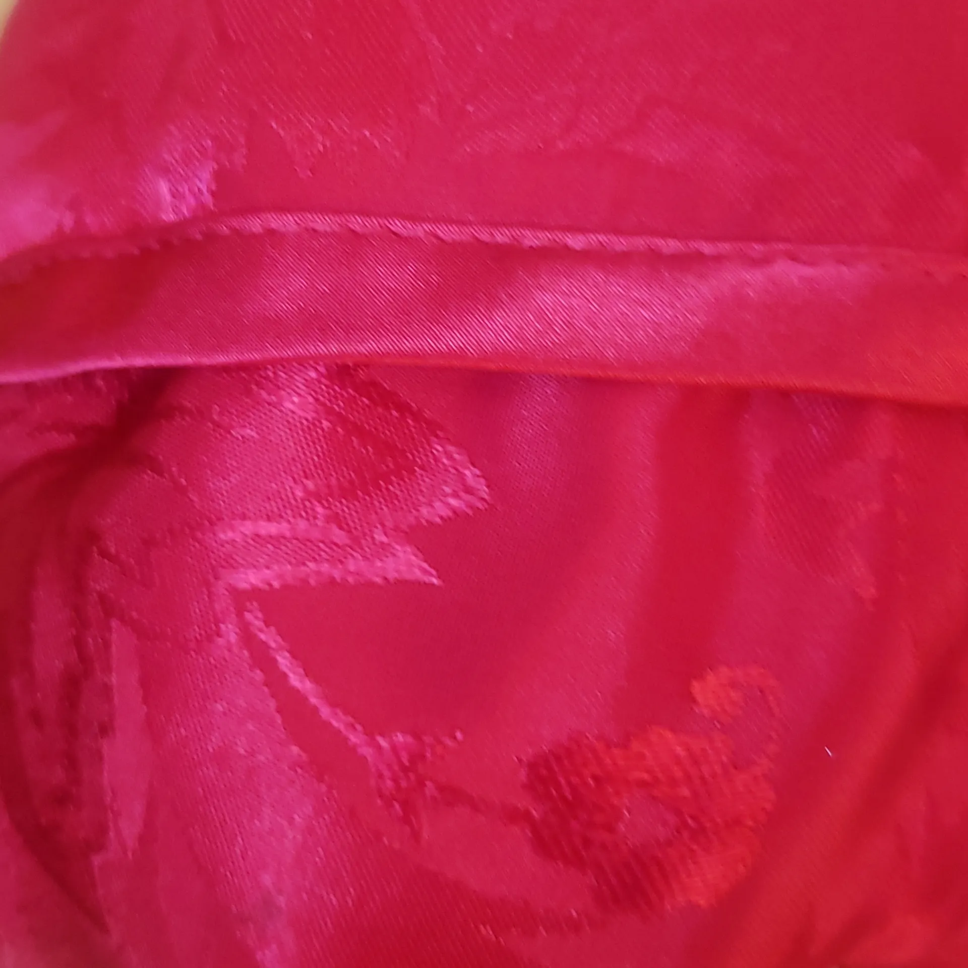 1980’s Vintage Victoria's Secret Gold Label red robe jacquard satin - Image 12