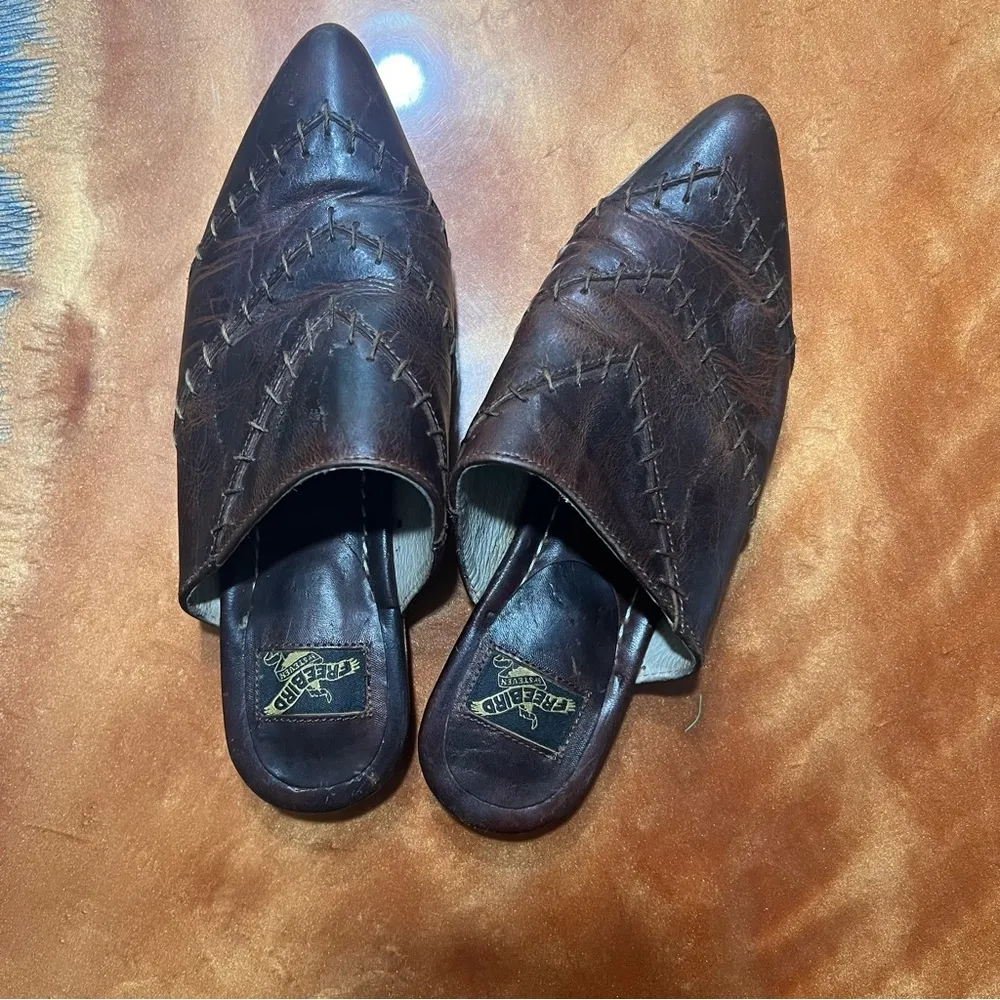 Freebird  Nola Leather Mules slides size 7 brown stitched - Image 4