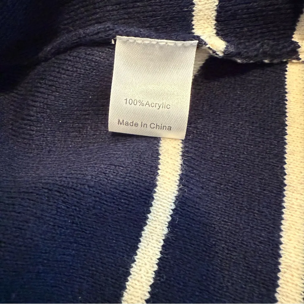 Tuckernuck Olympia Navy Blue Sweater Size Medium - Image 6