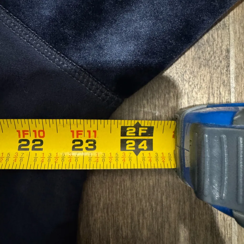 DEMOCRACY Women's Navy V-Neck Top Size XL Plush Billowy Sleeves Athleisure Cozy - Image 12