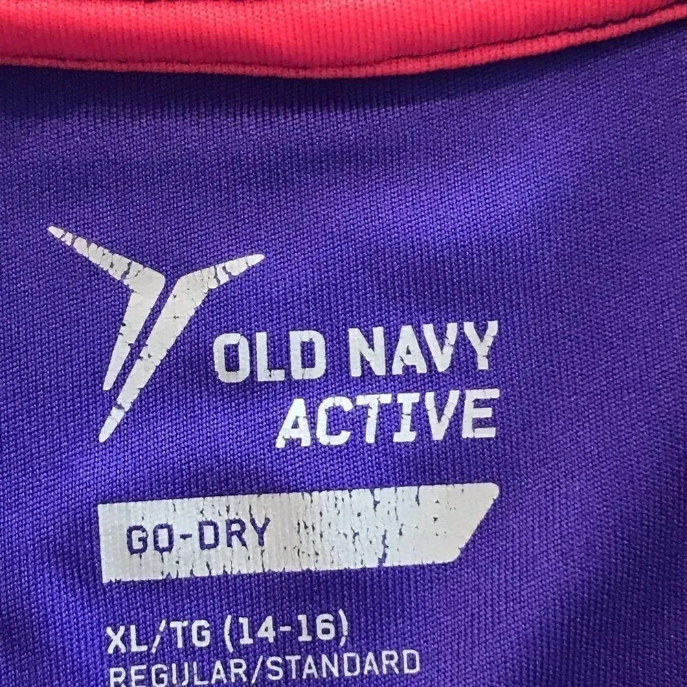 Old Navy Activewear Short Sleeve XL Go-Dry Top - Image 13