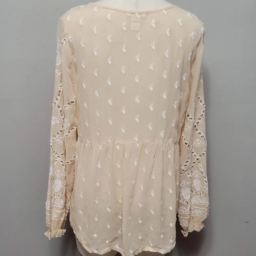 Sundance Angelique embroidered eyelet blouse size medium - Image 5