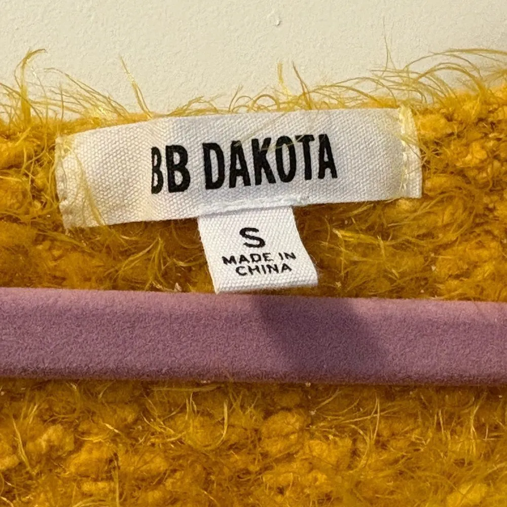 BB Dakota Debra Women's Boucle Mustard Fuzzy Sweater Size Small - Image 2