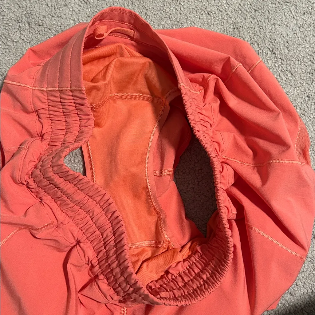 Lulu Lemon high waisted shorts - Image 5