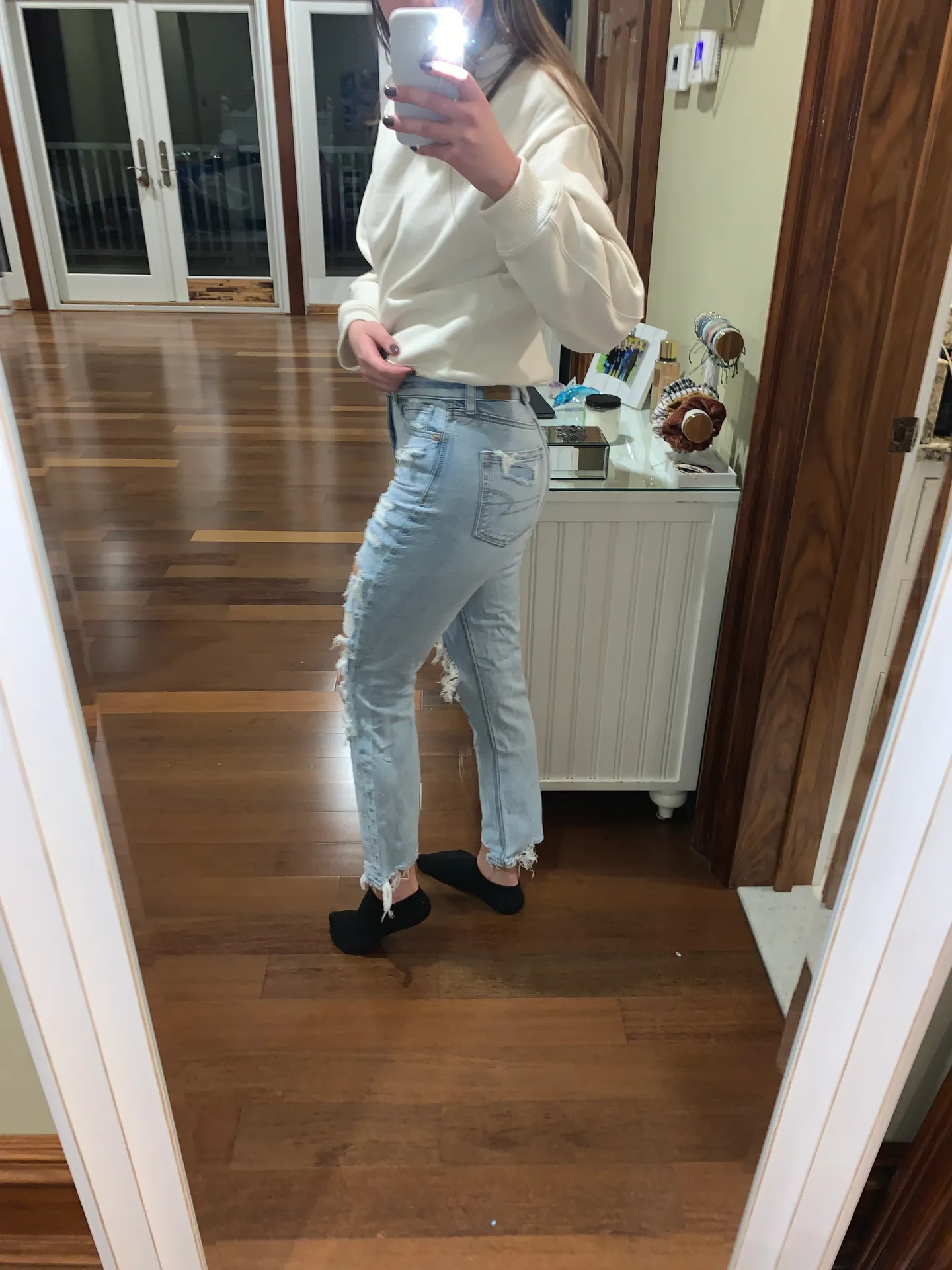 American Eagle Mom Jeans - Image 4